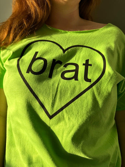 brat Tee